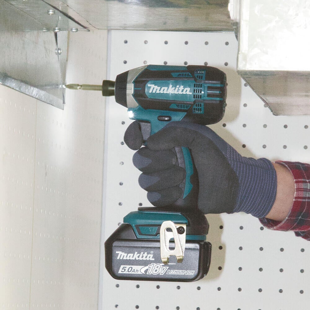 Makita DLX6038T verktøysett m/3 batterier