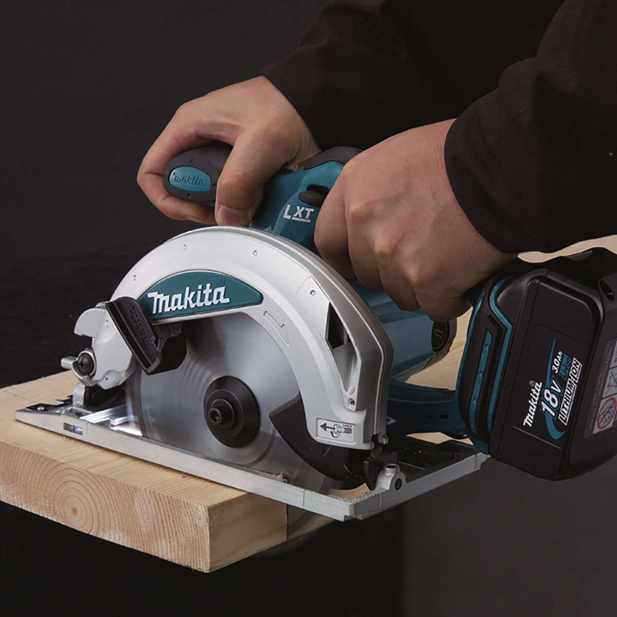 Makita DLX6038T verktøysett m/3 batterier