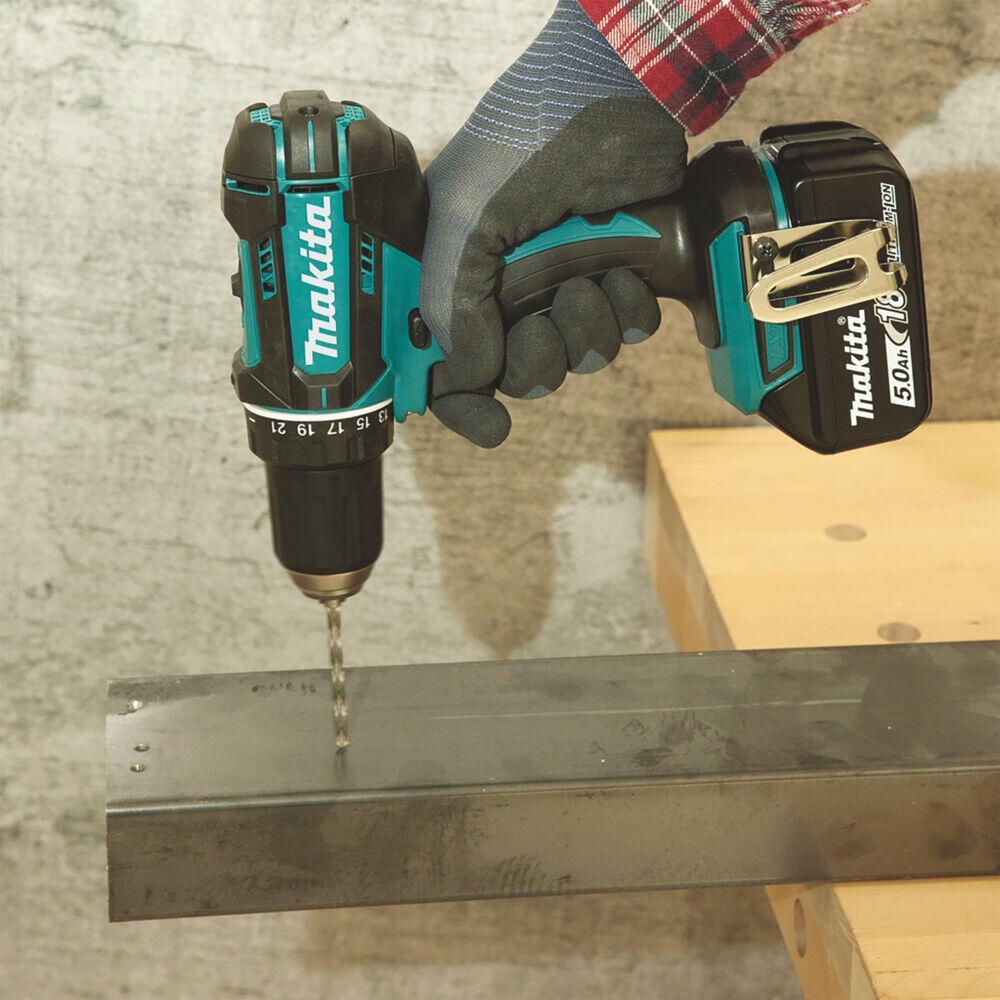 Makita DLX6038T verktøysett m/3 batterier