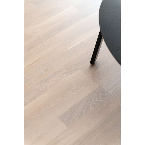 TreStjerner gulvlakk