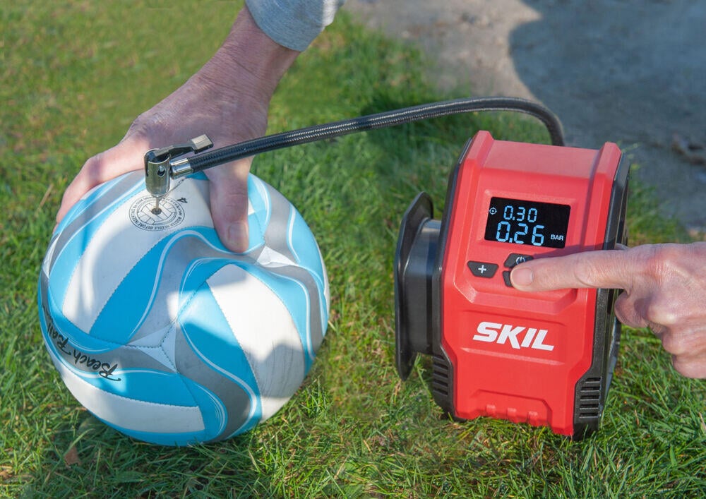 Skil 3360 DA børsteløs trådløs slagnøkkel og luftkompressor, kombisett m/batteri