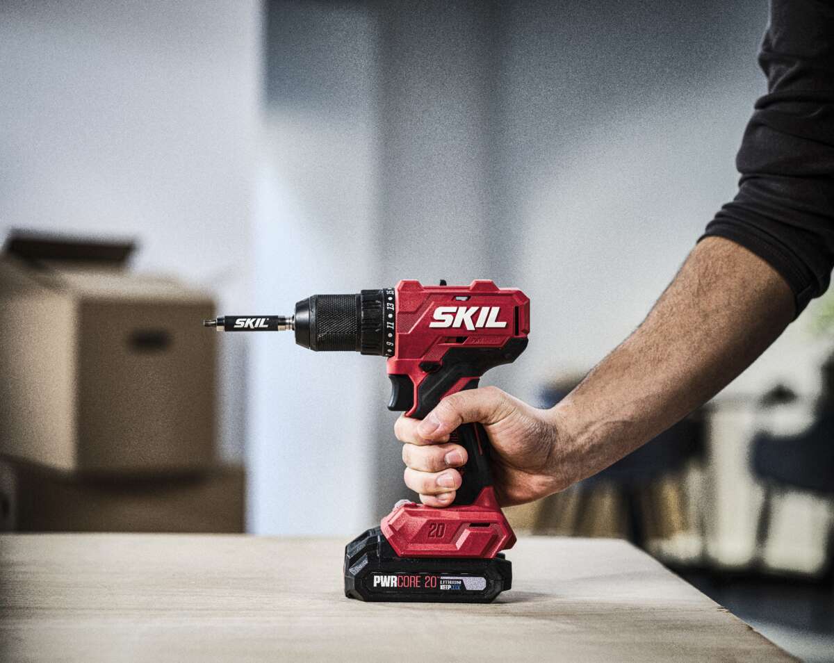 Skil 3011 HA drill/skrutrekker m/2 batterier