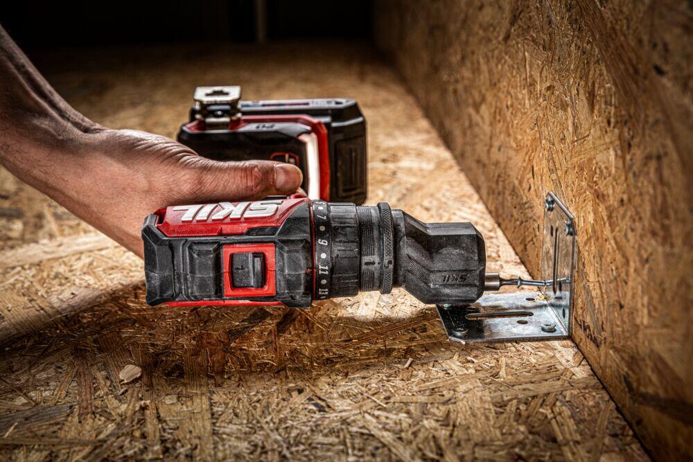 Skil 3066CA drill/skrutrekker u/batteri