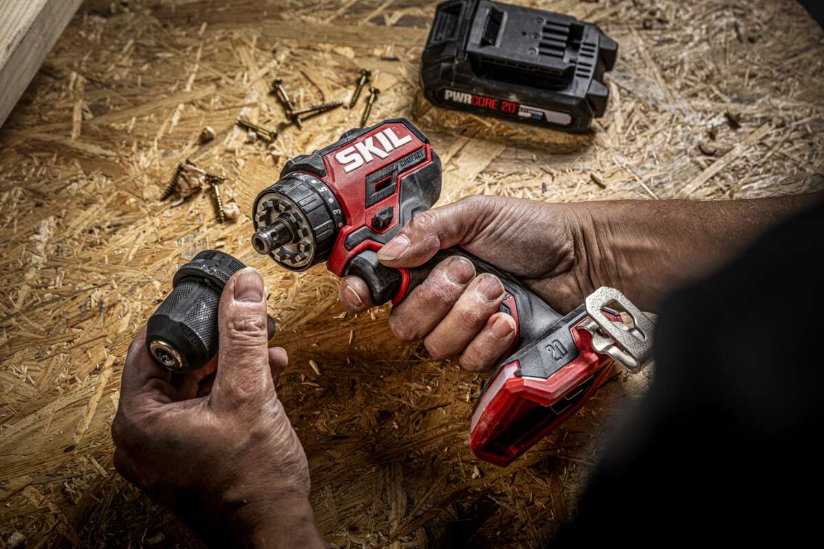 Skil 3066CA drill/skrutrekker u/batteri