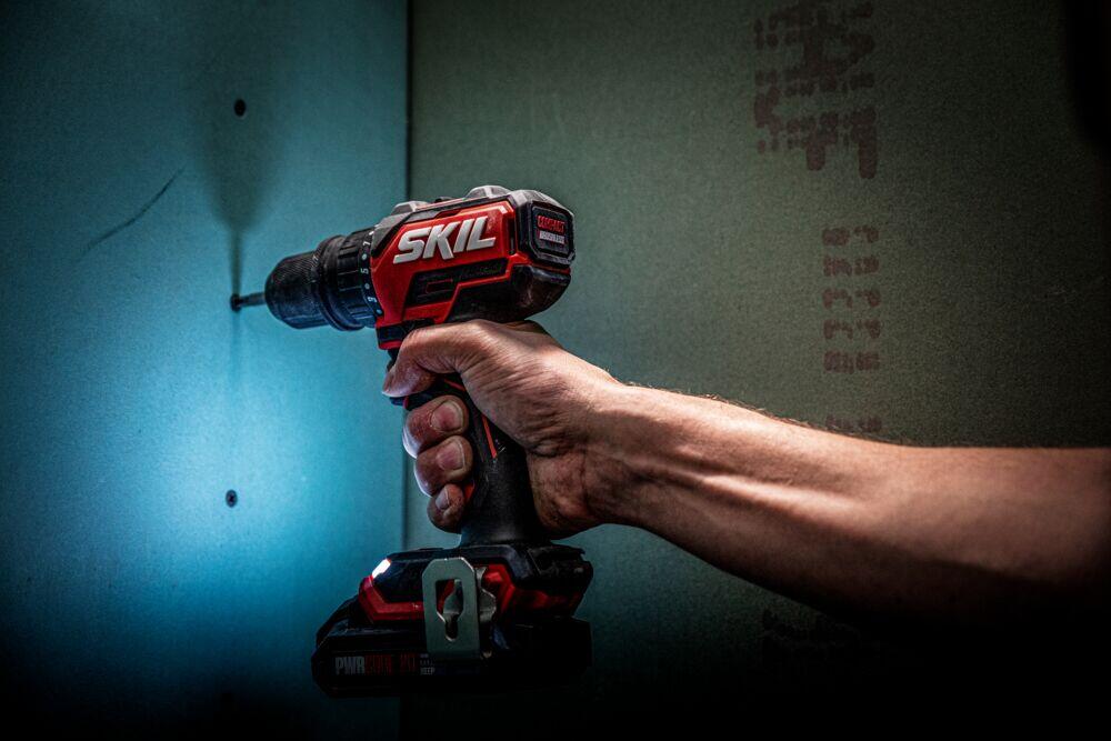 Skil 3066CA drill/skrutrekker u/batteri