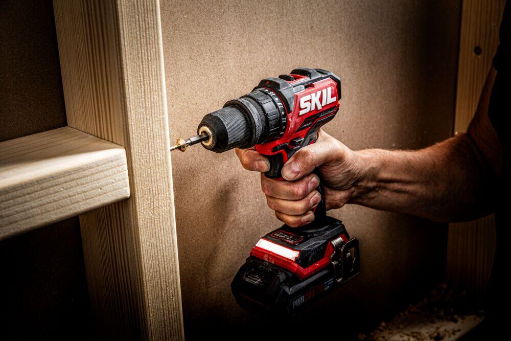 Skil 3066CA drill/skrutrekker u/batteri