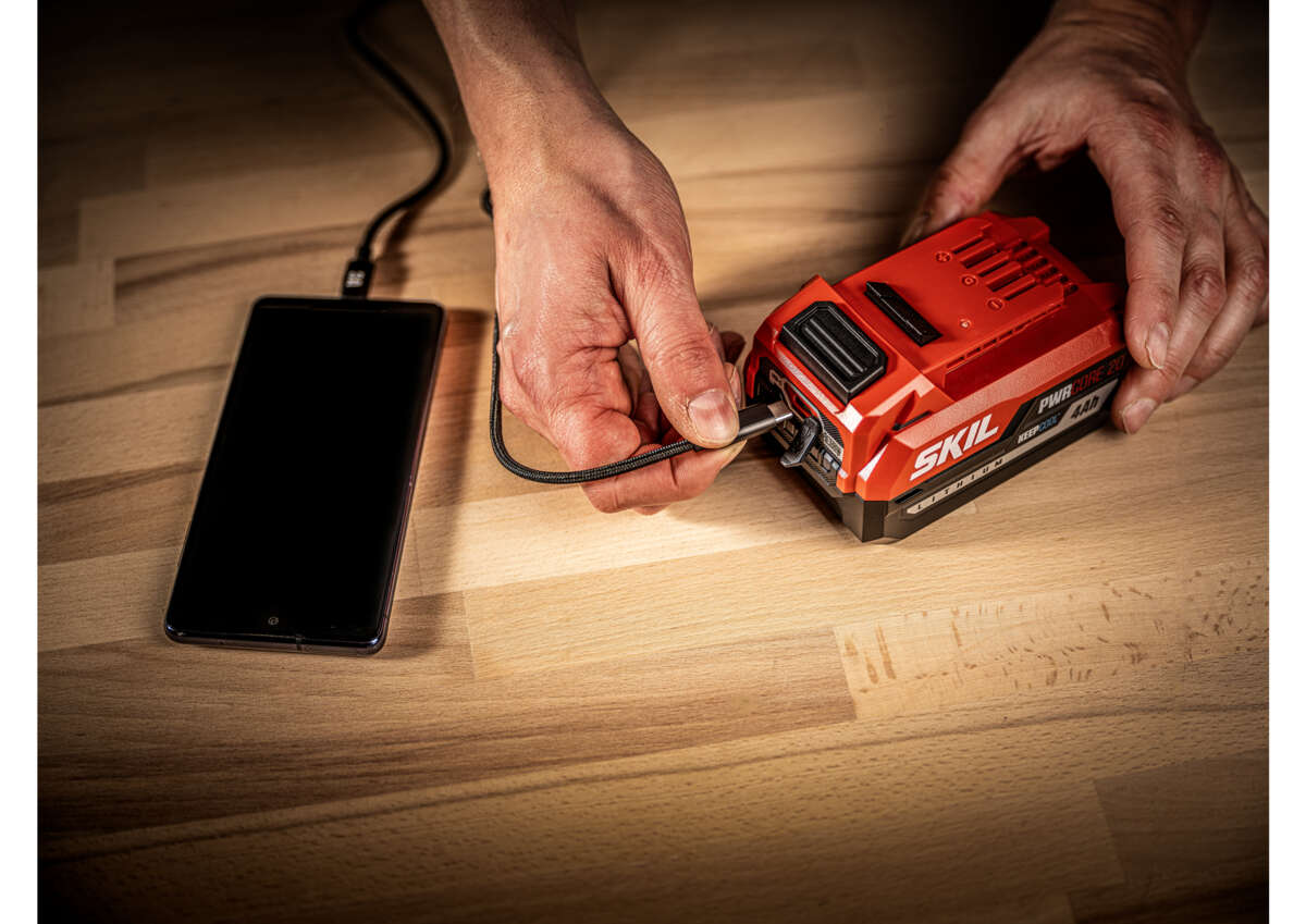 Skil 3144 AA 20V Max litium-ion 4,0 Ah PWRASSIST™ USB-C-batteri