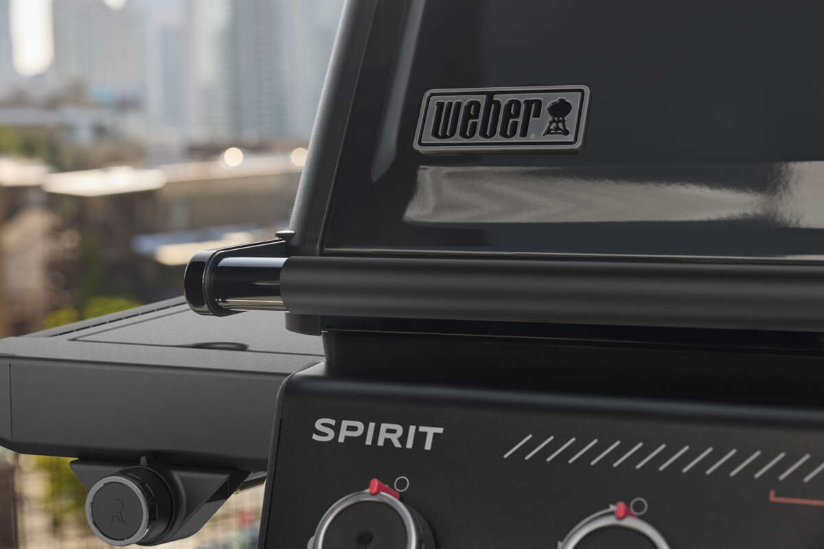 Weber Spirit® EPX-435R Stealth® Edition smart-gassgrill