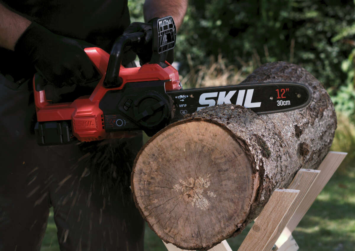 Skil 0534 AA brushless batteridrevet kjedesag m/batteri