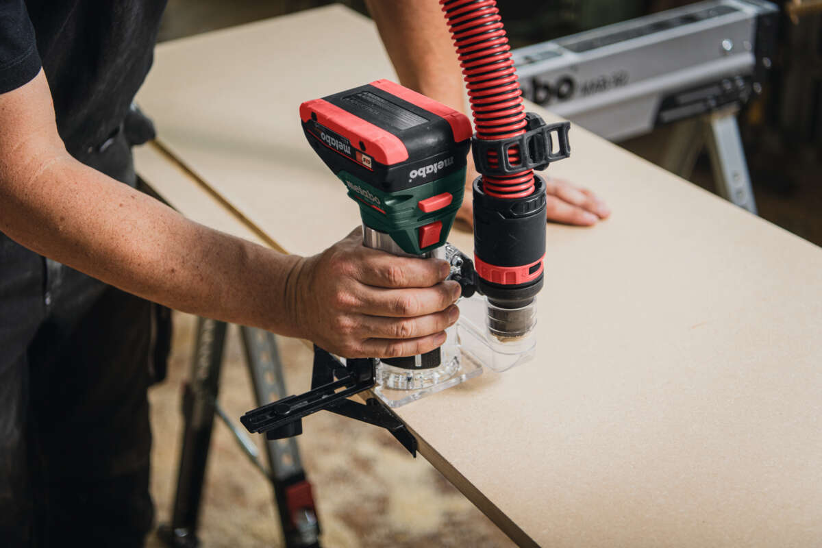 Metabo FMV 18 LTX BL 8 kantfres u/batteri