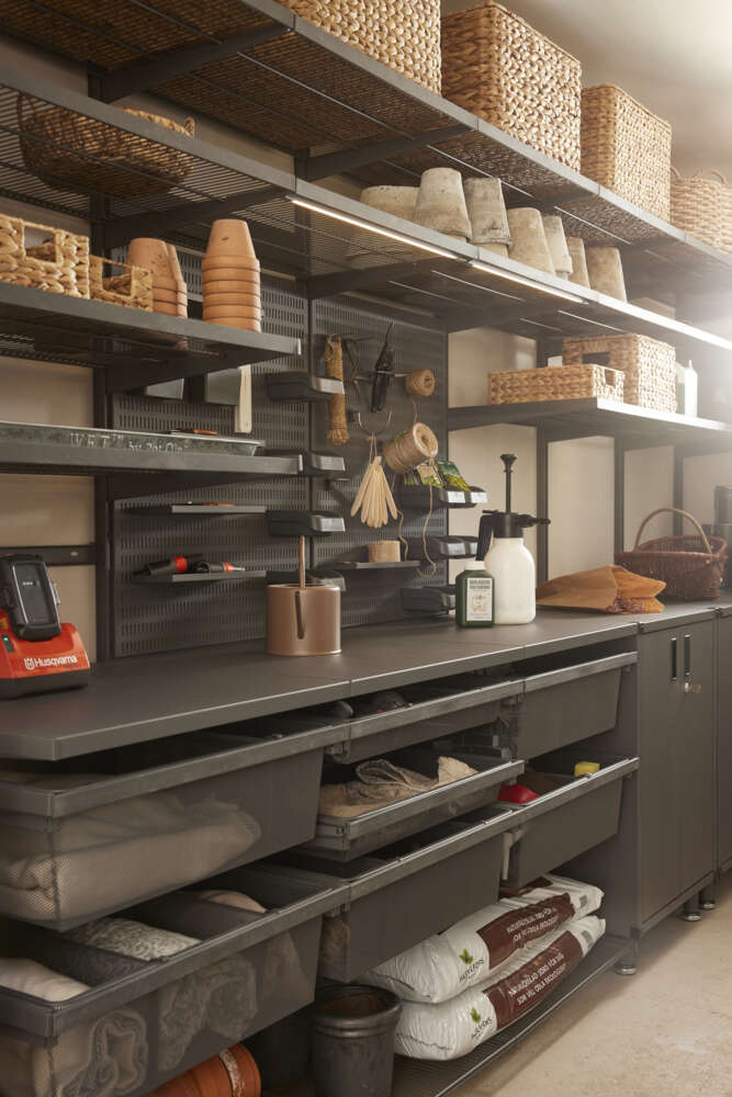 Elfa Garage+ graphite hyllelist