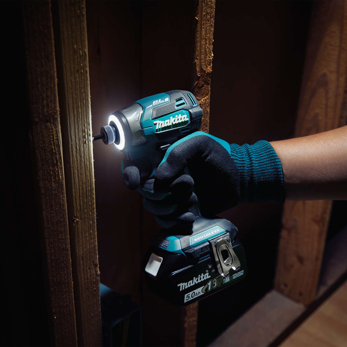 Makita DTD173ZJX2 slagskrutrekker u/batteri med bitssett