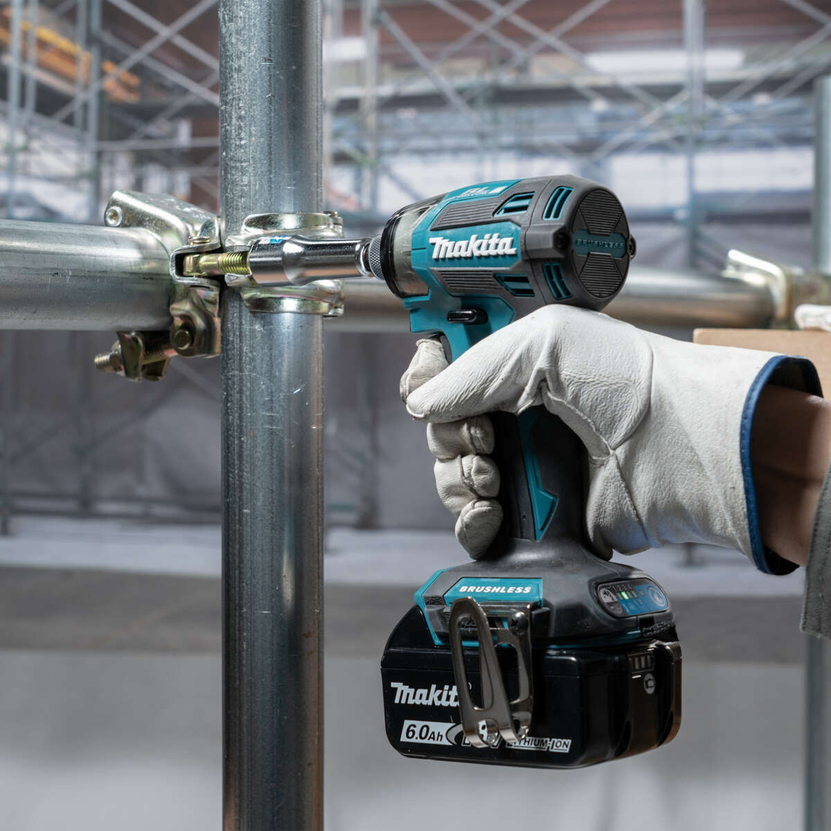 Makita DTD173ZJX2 slagskrutrekker u/batteri med bitssett