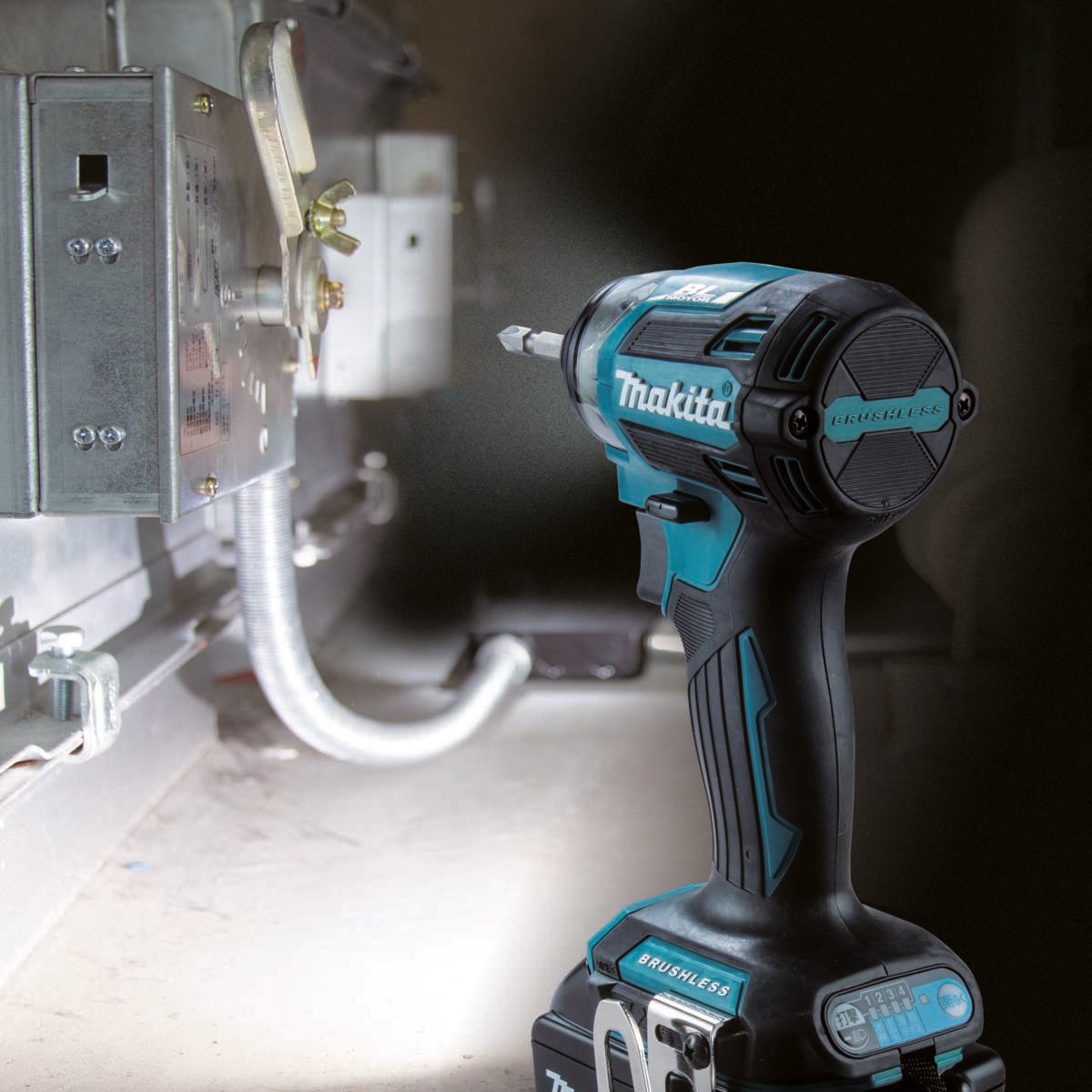 Makita DTD173ZJX2 slagskrutrekker u/batteri med bitssett