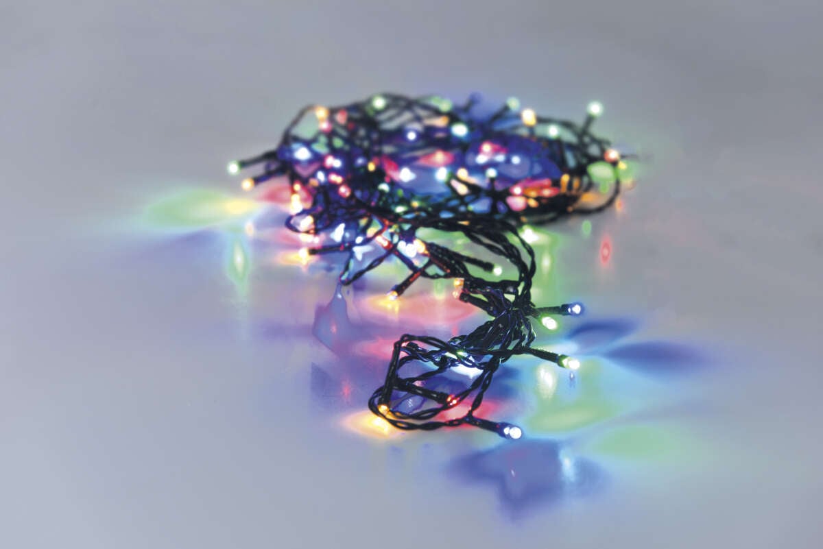 Lysslynge med 240 fargede LED-lys