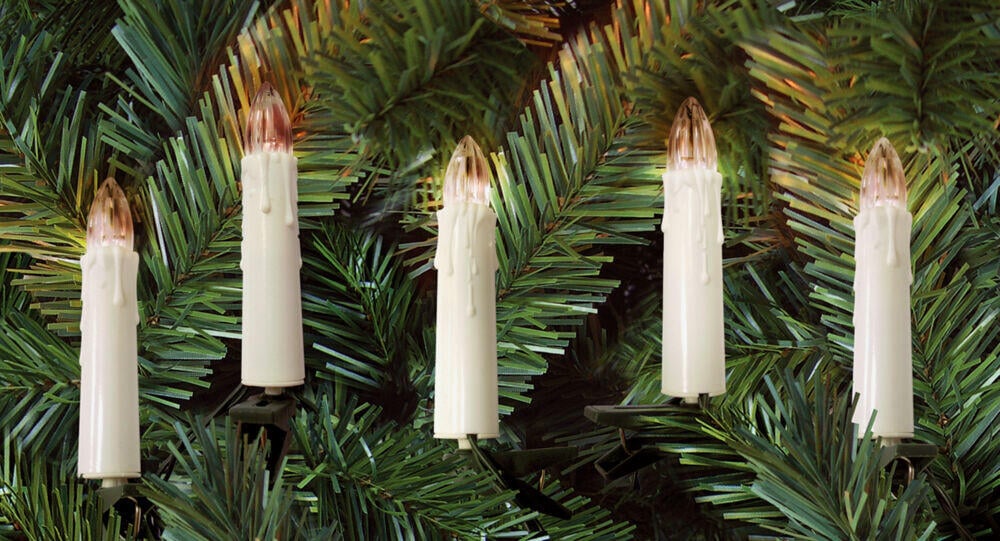 Juletrelys innendørs