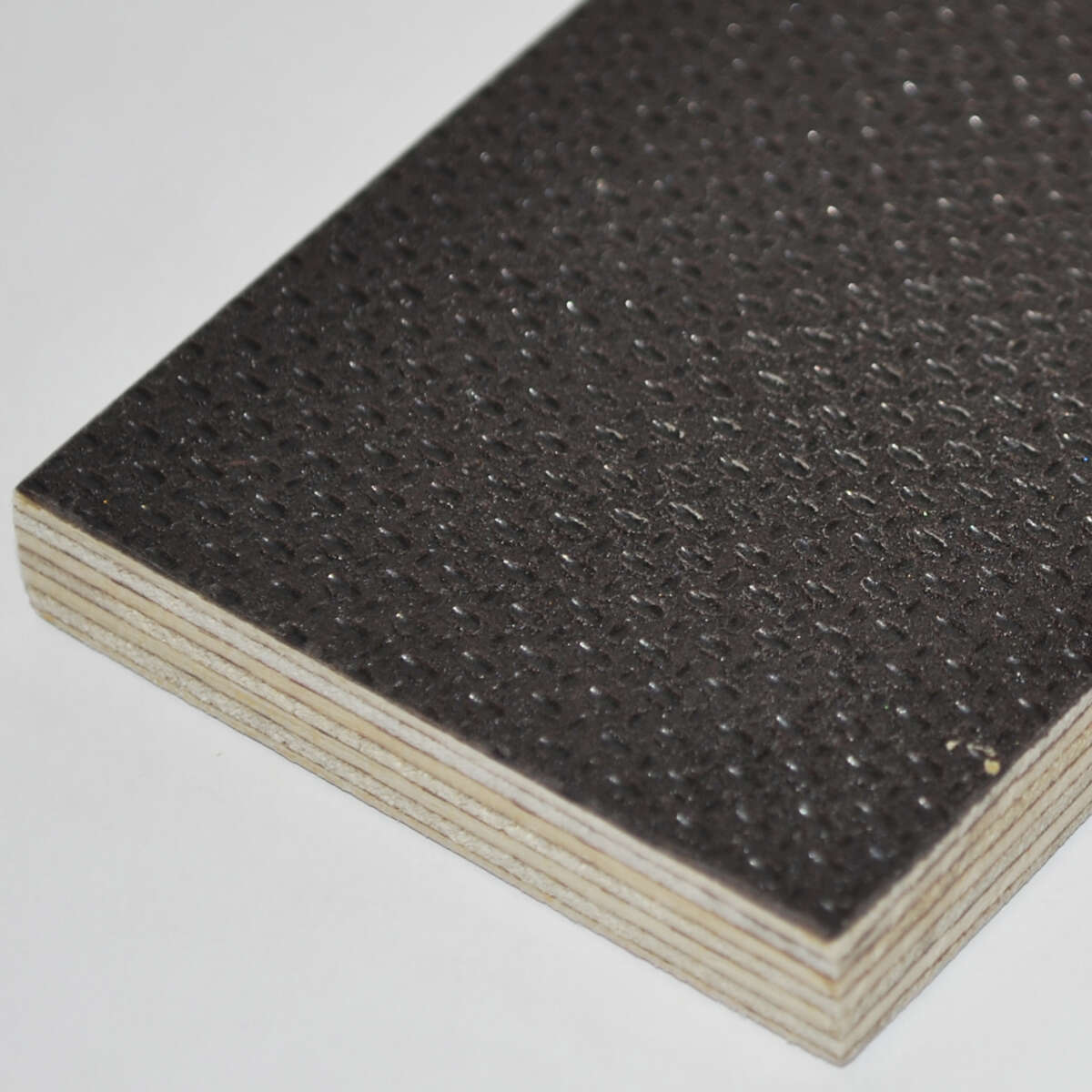 18x1500x3000 Filmbelagt kryssfiner