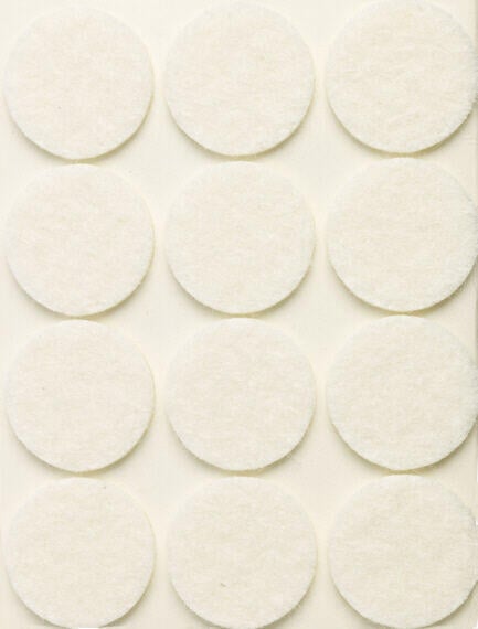 Møbelfilt hvit selvkl 17 A20