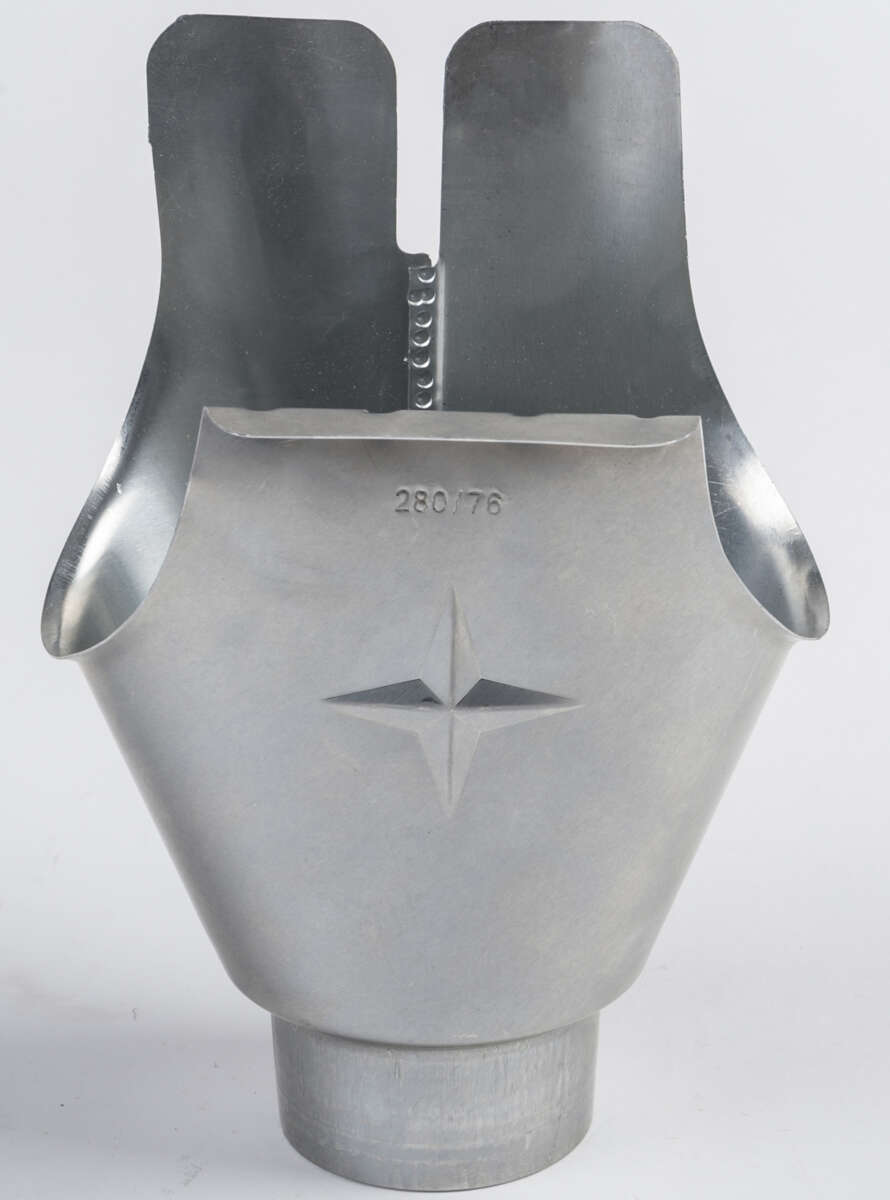 Isola Tappestykke Zink 125mm/76mm for takrenne