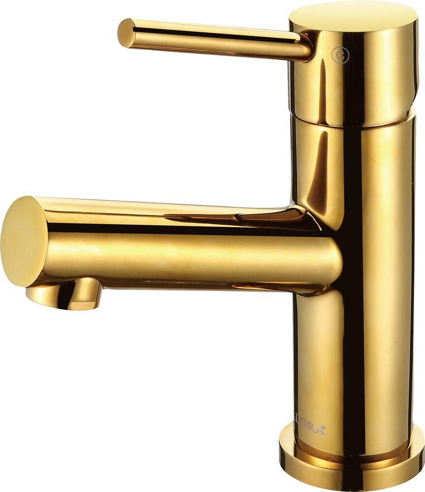 Adora Imperia blandebatteri servant