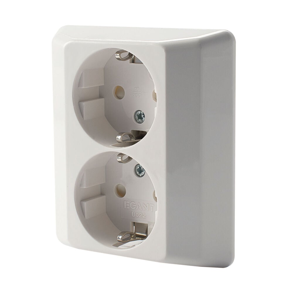 Egant dobbel stikkontakt m/jord innfelt