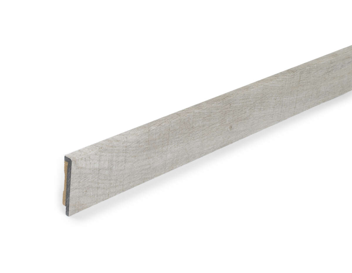 Pergo fargematchet sokkellist, Grey Heritage Oak