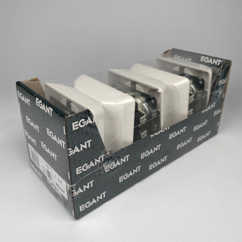 Egant dobbel stikkontakt m/jord innfelt 5 pk