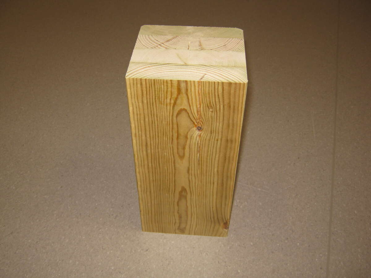 Limtre av furu 140 x 133 x 3000