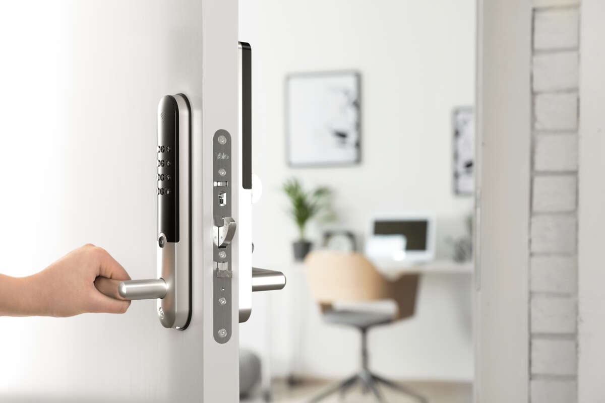 Yale Doorman L3