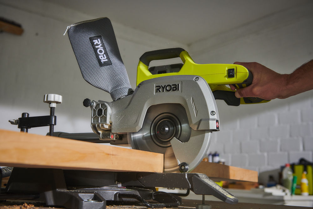 Ryobi ONE+ R18MS216-0 kapp- og gjærsag u/batteri