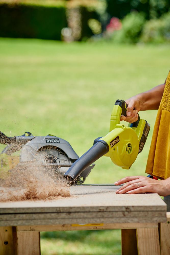 Ryobi R18TB-0 blåser