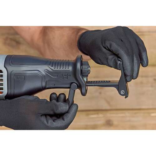 BLACK+DECKER BES301-QS Bajonettsag 750W