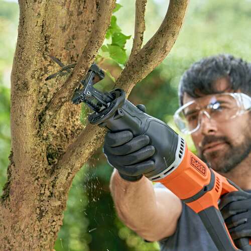BLACK+DECKER BES301-QS Bajonettsag 750W