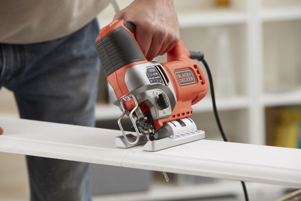 BLACK+DECKER BES610K Stikksag 650W 230V