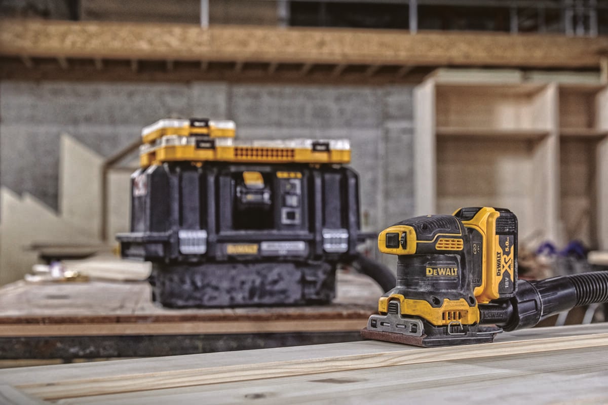 DEWALT DCW200N 18V 1/4 Ark Plansliper