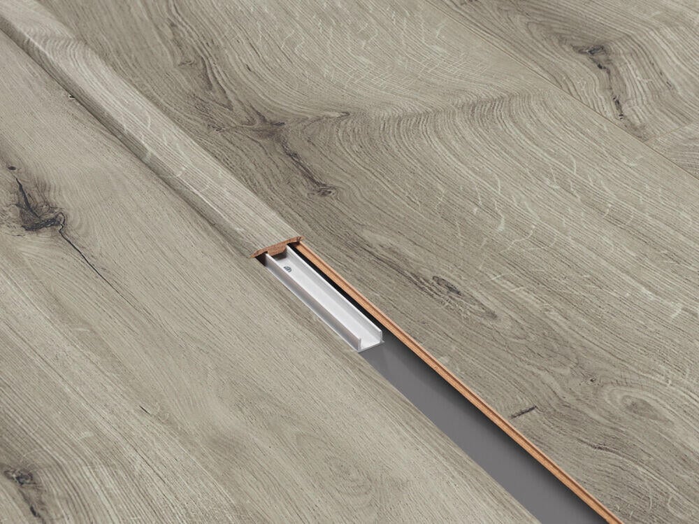GYANT LIGHT GREY