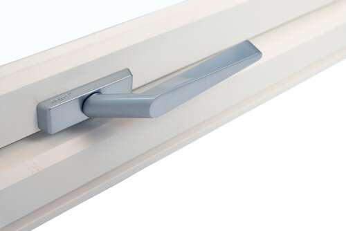 Natre toppsving 3-lags glass (U 0,8) vindu