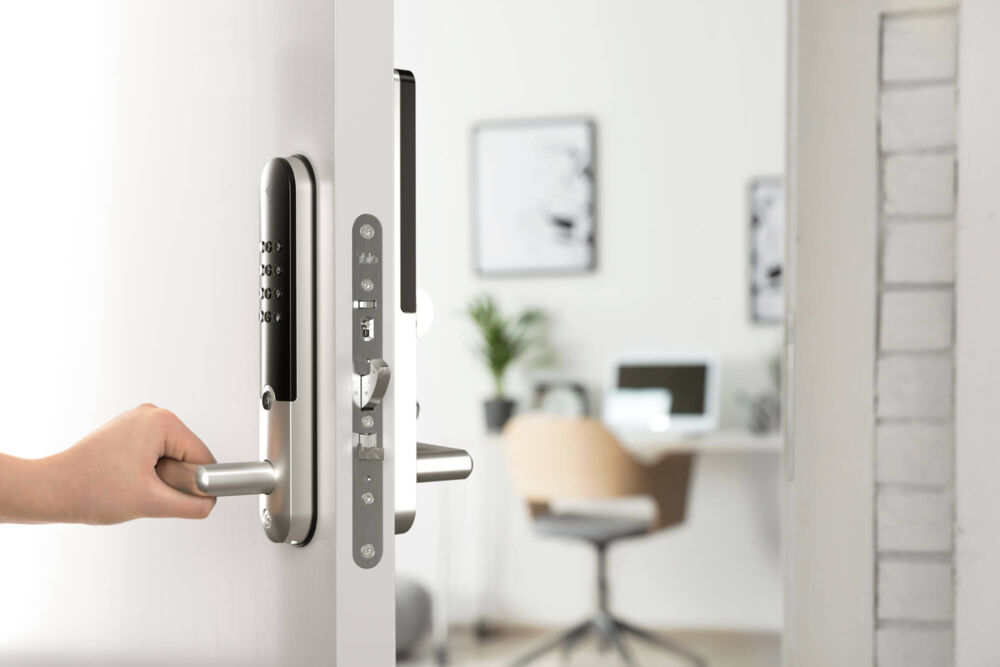 Yale Doorman L3 retrofit
