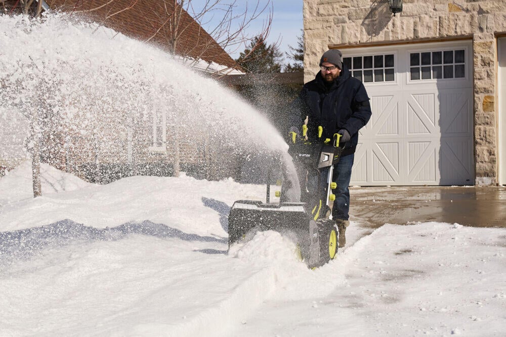 Ryobi Max Power RY36STX61A-250 snøfreser m/2 batterier