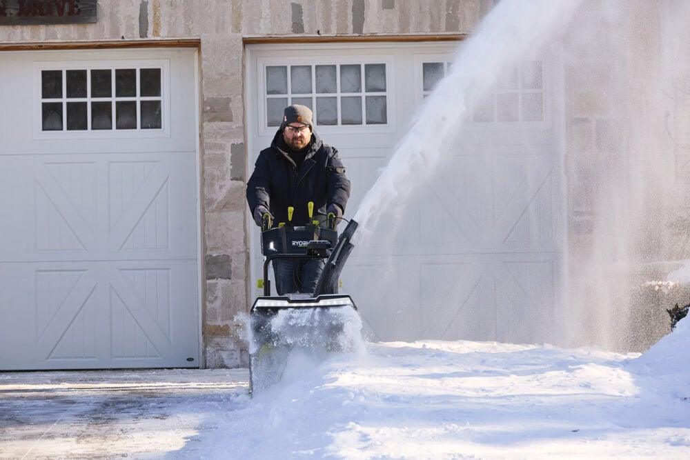Ryobi RY36STX61A-250 Børsteløs Snøfreser m/batterier