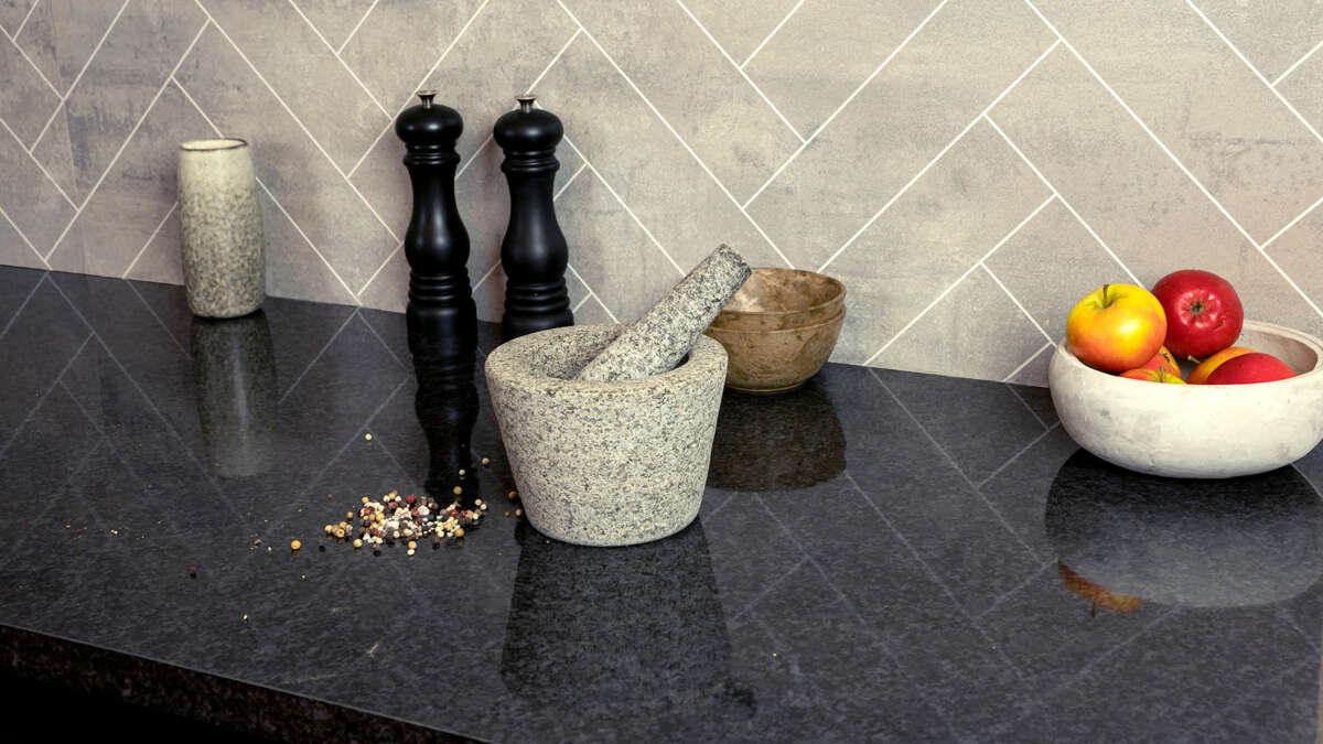 Level Sort Granitt 28mm x 3020mm x 635mm benkeplate