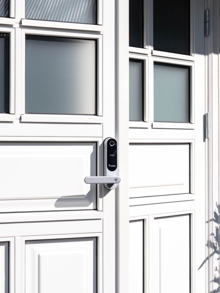 EasyAccess EasyFinger Touch - kode og fingeravtrykkslås