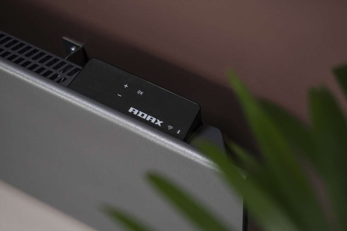 Adax Neo WiFi panellist panelovn