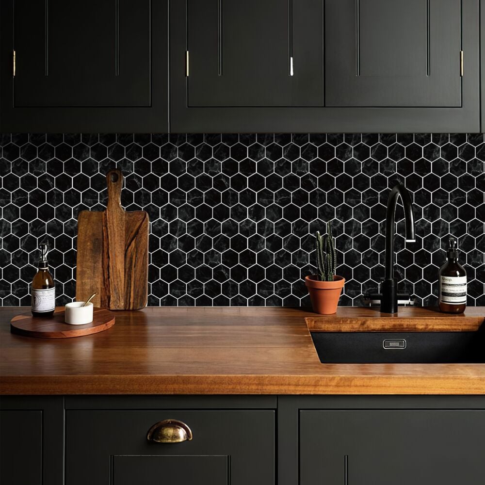 Selvklebende flis, svart marmor Hexagon 10 pk.