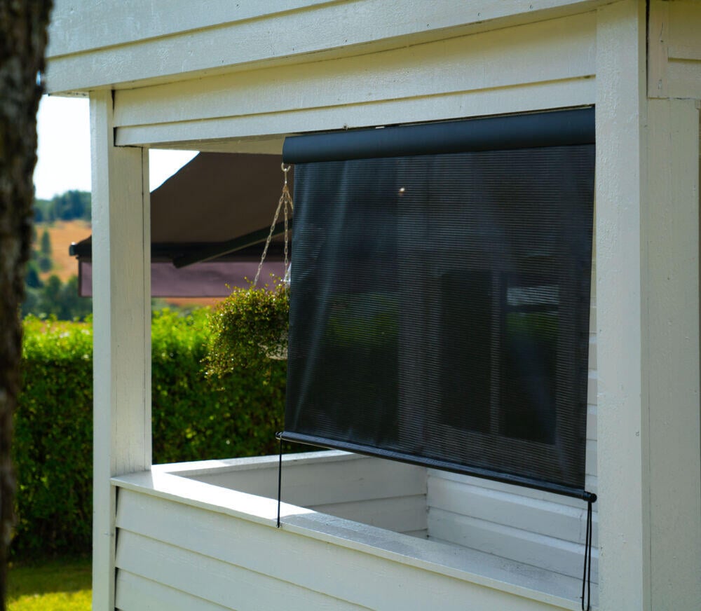 Nedtrekkbar vertikal levegg