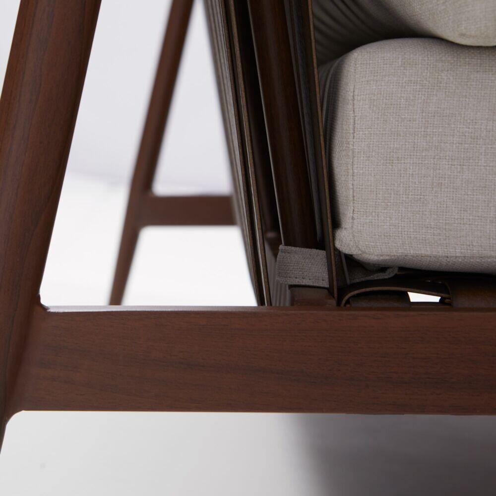 Naterial Retro sofa
