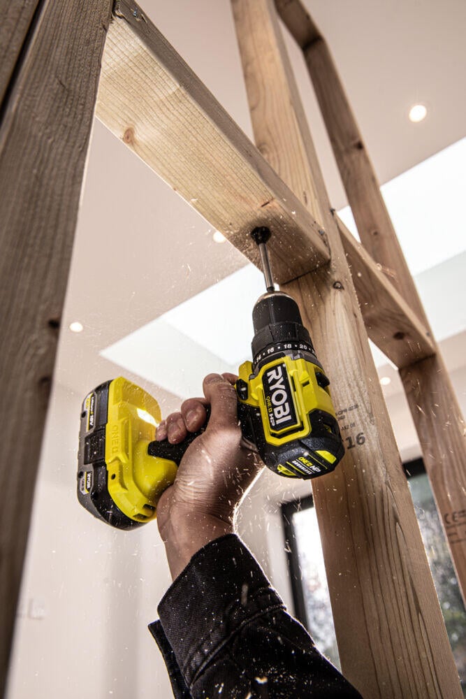 Ryobi ONE+ HP RDD18C-2C20SA32HP bor/skrutrekker m/2 batterier