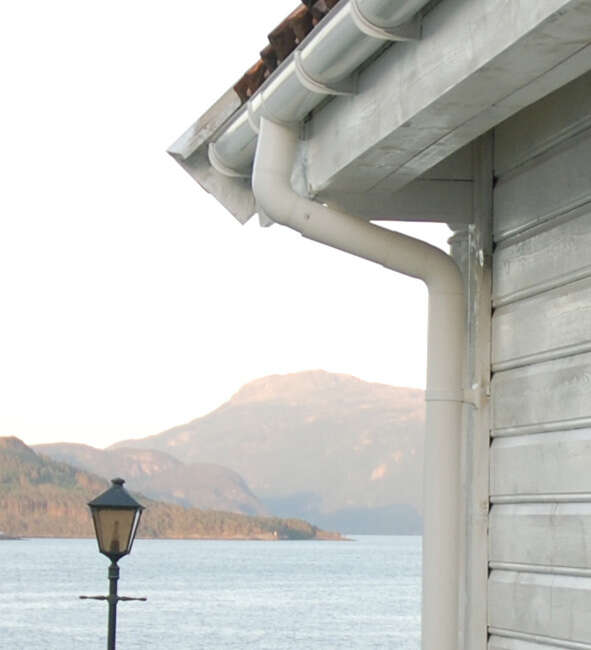 Bordtaksbeslag C-150