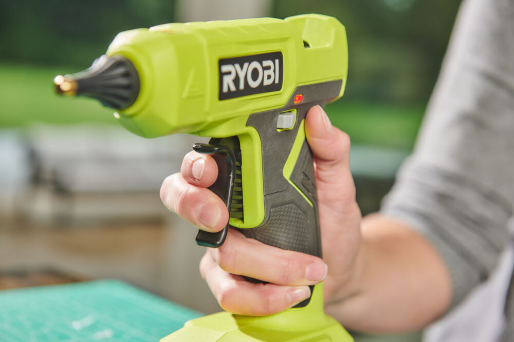 Ryobi ONE+ RGLU18-0 limpistol u/batteri