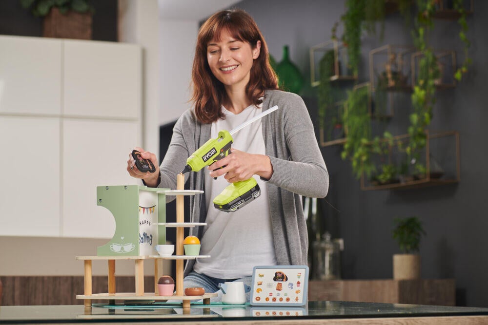 Ryobi ONE+ RGLU18-0 limpistol u/batteri